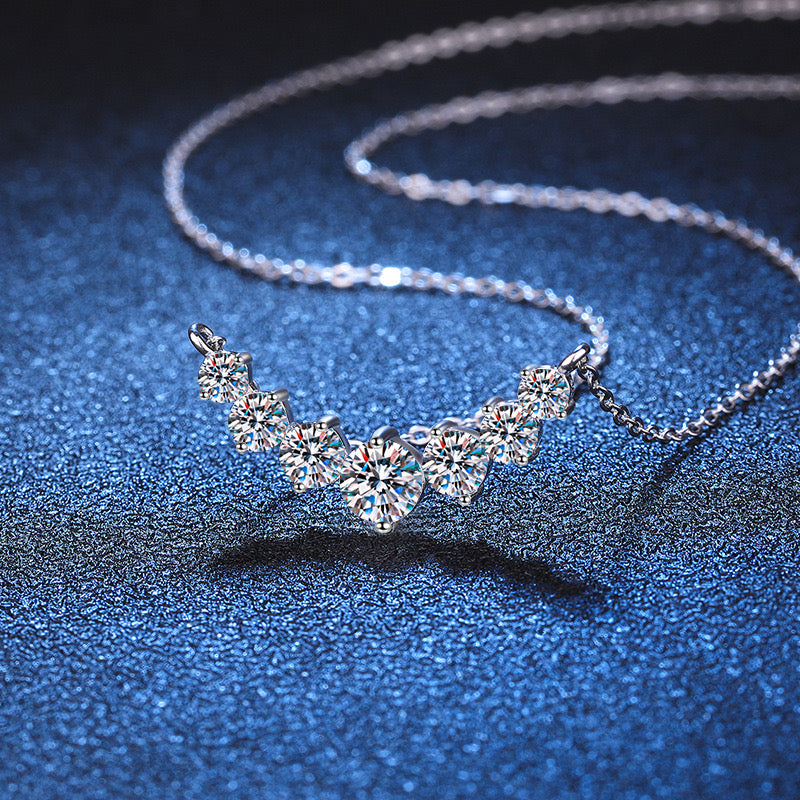 Collar De Lujo en Plata Con Juego De Diamantes Seleccionados