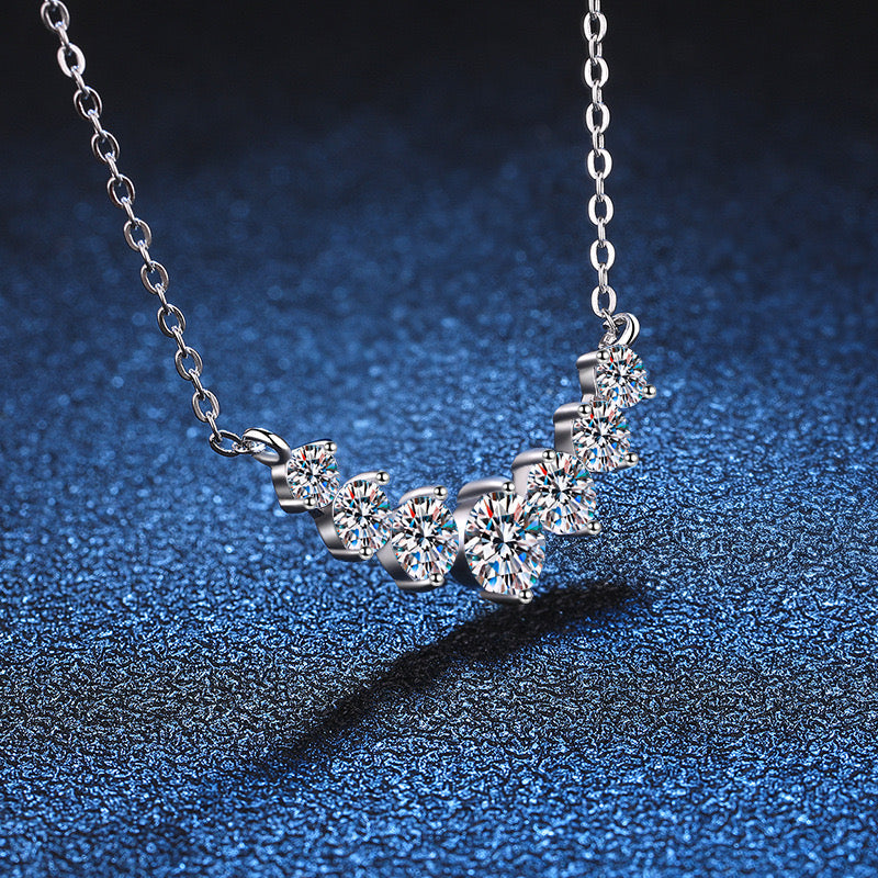 Collar De Lujo en Plata Con Juego De Diamantes Seleccionados